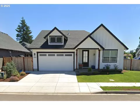 25294 Christopher Ln, Veneta, OR 97487