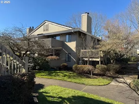 2103 Lake Isle Ct, Eugene, OR 97401