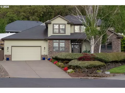 126 Cypress Ct, Winchester, OR 97495