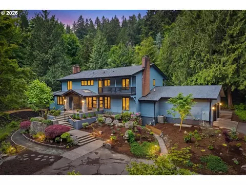 1515 S Radcliffe Ct, Portland, OR 97219
