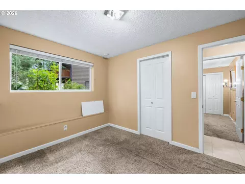 Bedroom - 231 NE Scott Dr, Gresham, OR 97030 photo 11 of 11