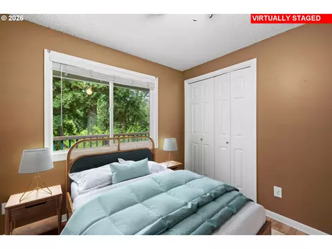 Bedroom - 231 NE Scott Dr, Gresham, OR 97030 photo 1 of 11