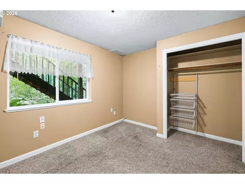 Bedroom - 231 NE Scott Dr, Gresham, OR 97030 photo 8 of 11