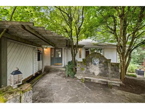 Exterior - 231 NE Scott Dr, Gresham, OR 97030 photo 2 of 7