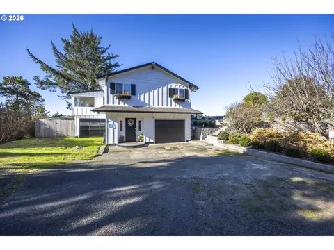 87748 Terrace View Dr, Florence, OR 97439