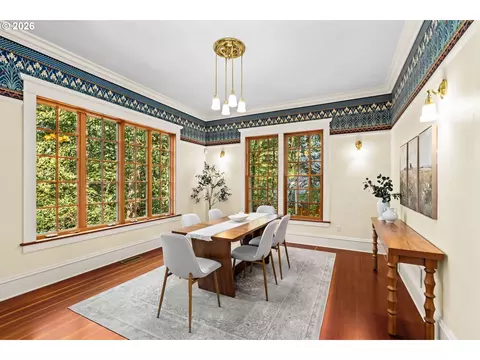 Dining - 3535 Agate St, Eugene, OR 97405 photo 2 of 3