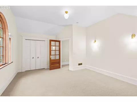 Bedroom - 3535 Agate St, Eugene, OR 97405 photo 5 of 7