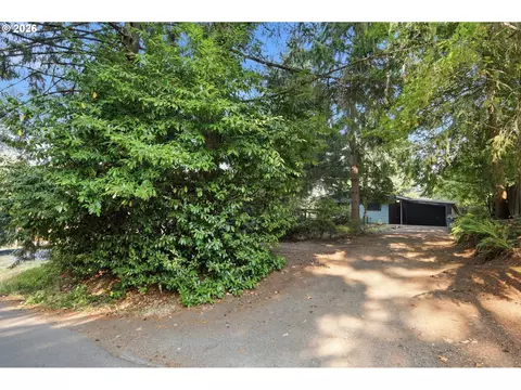 Exterior - 3835 Blanton Rd, Eugene, OR 97405 photo 15 of 15