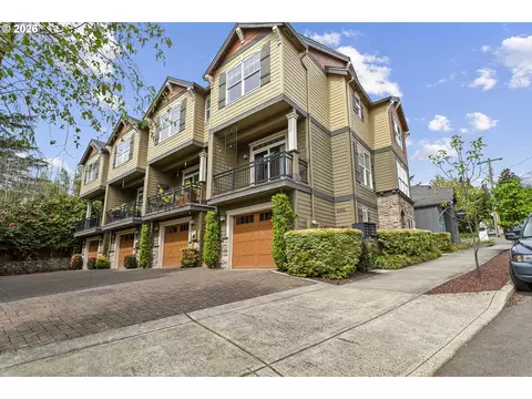 7503 SW Capitol Hwy, Portland, OR 97219
