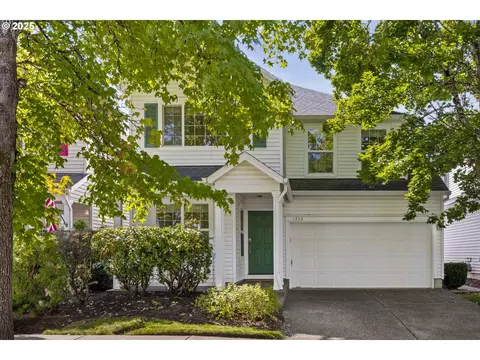 1235 NE Platt St, Hillsboro, OR 97124