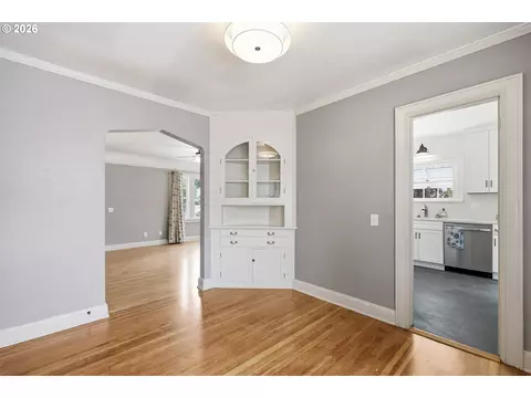 1694 Washington St, Eugene, OR 97401 photo 29