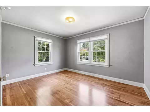 1694 Washington St, Eugene, OR 97401 photo 24