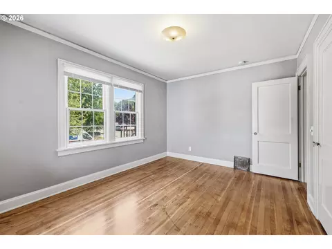 1694 Washington St, Eugene, OR 97401 photo 25