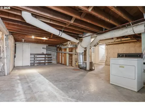 1694 Washington St, Eugene, OR 97401 photo 36
