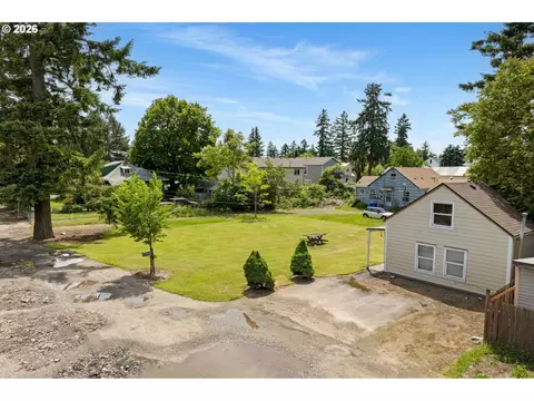7931 SE Malden Ct, Portland, OR 97206