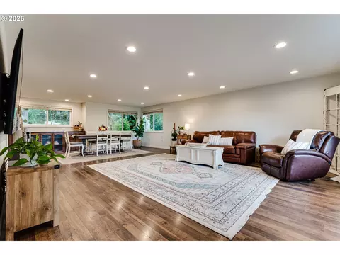 Living - 26718 Cantrell Rd, Eugene, OR 97402 photo 1 of 5