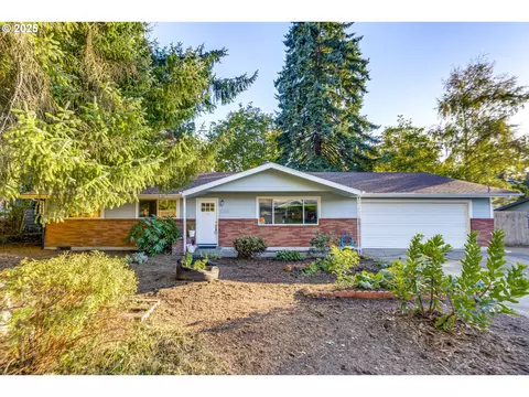 5288 SE Jackson St, Milwaukie, OR 97222