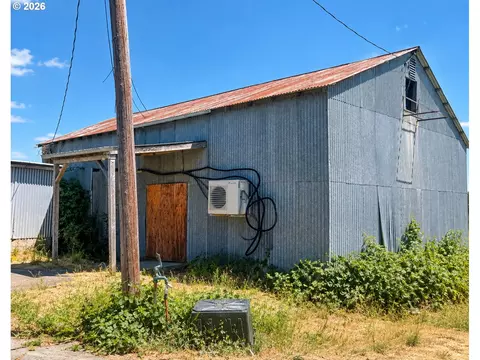 3047 Upper River Rd, Grants Pass, OR 97526 photo 5