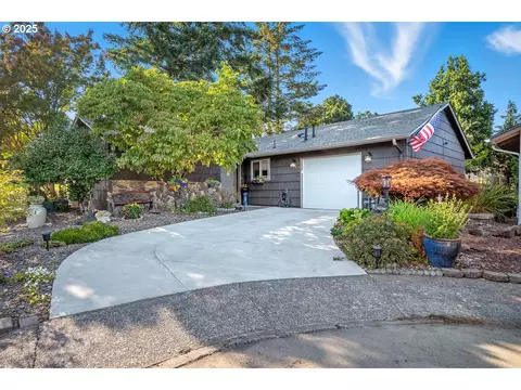 16175 SW Royalty Pkwy, King City, OR 97224