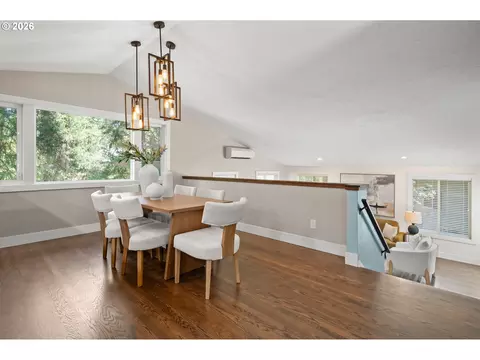 Dining - 27 Marlboro Ln, Eugene, OR 97405 photo 2 of 2