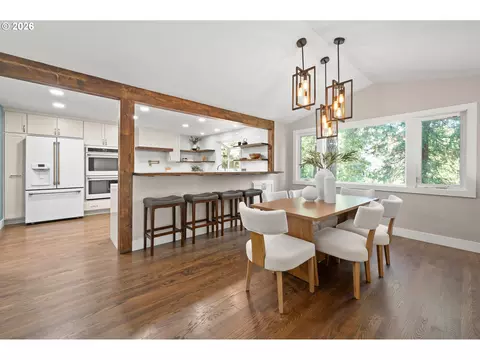 Dining - 27 Marlboro Ln, Eugene, OR 97405 photo 1 of 2