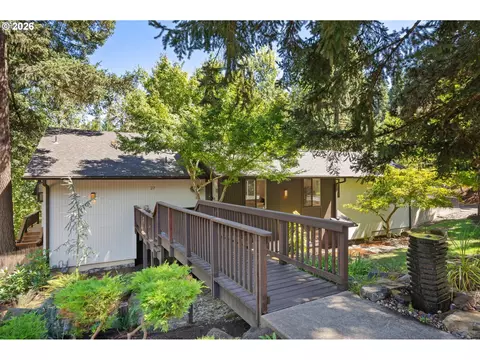 Other - 27 Marlboro Ln, Eugene, OR 97405 photo 1 of 6