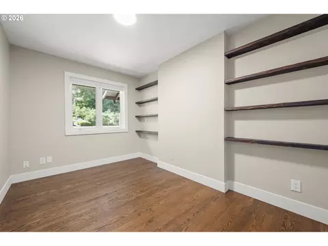 Bedroom - 27 Marlboro Ln, Eugene, OR 97405 photo 1 of 11