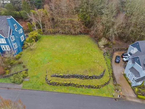 78 NW Devoto Ln, Portland, OR 97229
