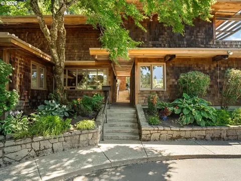 3012 SW 55th Dr, Portland, OR 97221