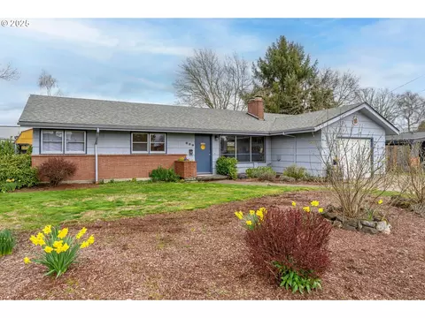 609 NE 19th St, Mcminnville, OR 97128