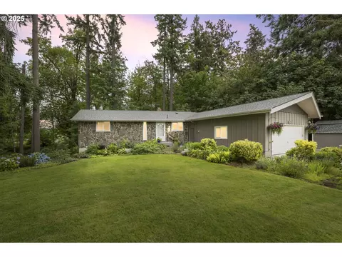 13063 Brookside Dr, Aurora, OR 97002 photo 1