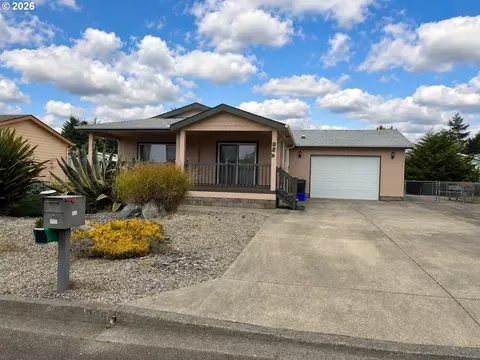 926 Fulton Ave, Coos Bay, OR 97420