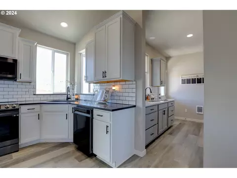 700 Dooley Rd, Centerville, WA 98613 photo 20
