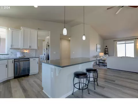 700 Dooley Rd, Centerville, WA 98613 photo 24