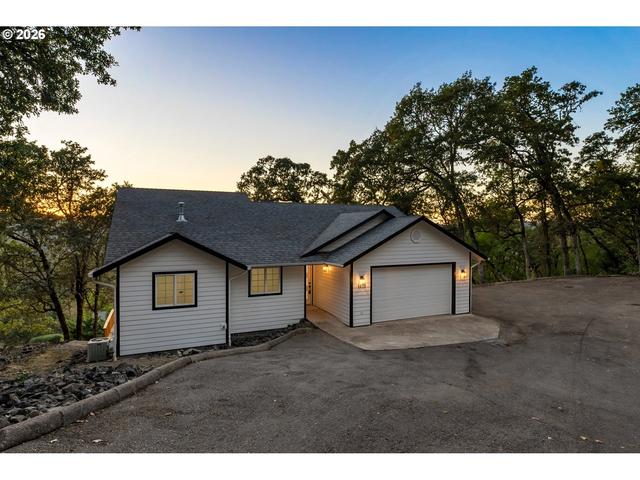 1485 SE Parkwood Dr, Roseburg, OR 97470
