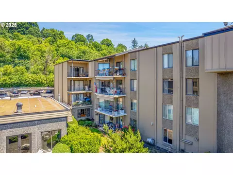 5575 Evergreen Blvd #4303, Vancouver, WA 98661