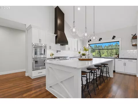 Kitchen - 35675 SE Colorado Rd, Sandy, OR 97055 photo 1 of 7