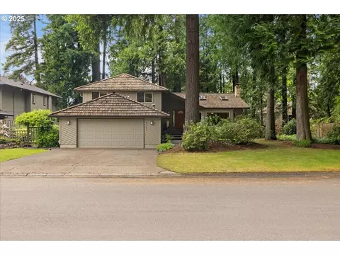 17135 SW Rivendell Dr, Portland, OR 97224