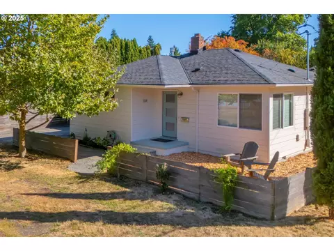 104 SE 88th Ave, Portland, OR 97216