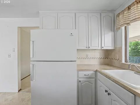 3550 SW 2nd St, Gresham, OR 97030 photo 14