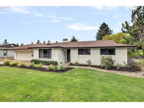 20471 Meadow Ave, Oregon City, OR 97045