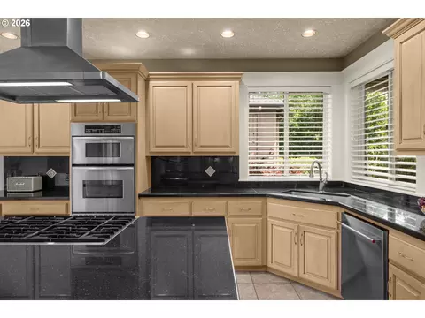 16 SE 46th Dr, Gresham, OR 97080 photo 12