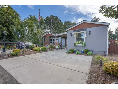 515 SE Sheridan Rd #13, Sheridan, OR 97378