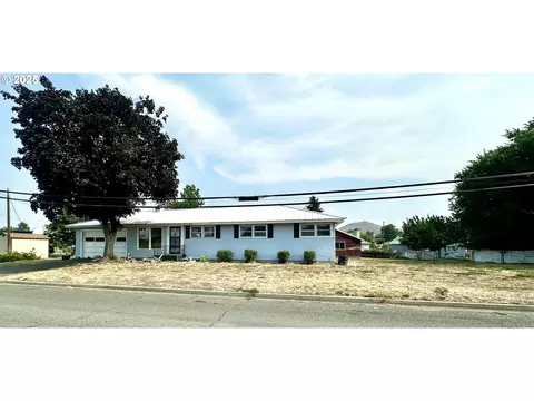 2460 Clark St, Baker City, OR 97814