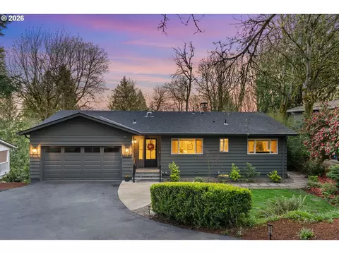 10455 SW Ridgeview Ln, Portland, OR 97219