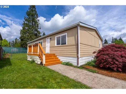 230 N Evergreen Ct #3, Aumsville, OR 97325