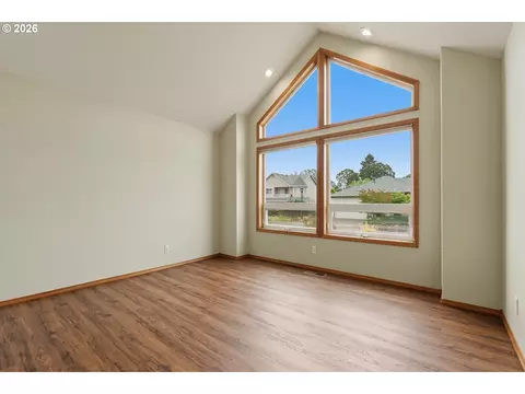 Living - 1905 N Westlake Loop, Newberg, OR 97132 photo 1 of 5