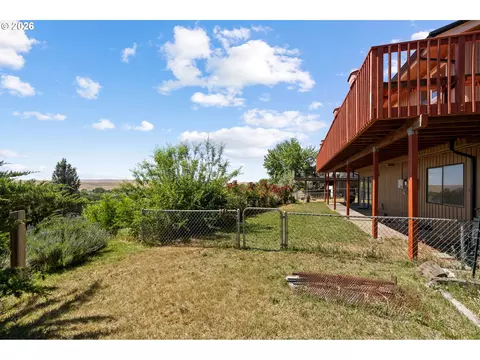 Exterior - 1435 SW 18th St, Pendleton, OR 97801 photo 5 of 5