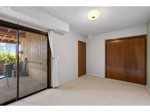 Bedroom - 1435 SW 18th St, Pendleton, OR 97801 photo 5 of 5