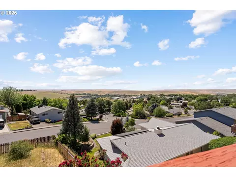 View/Area - 1435 SW 18th St, Pendleton, OR 97801 photo 1 of 3